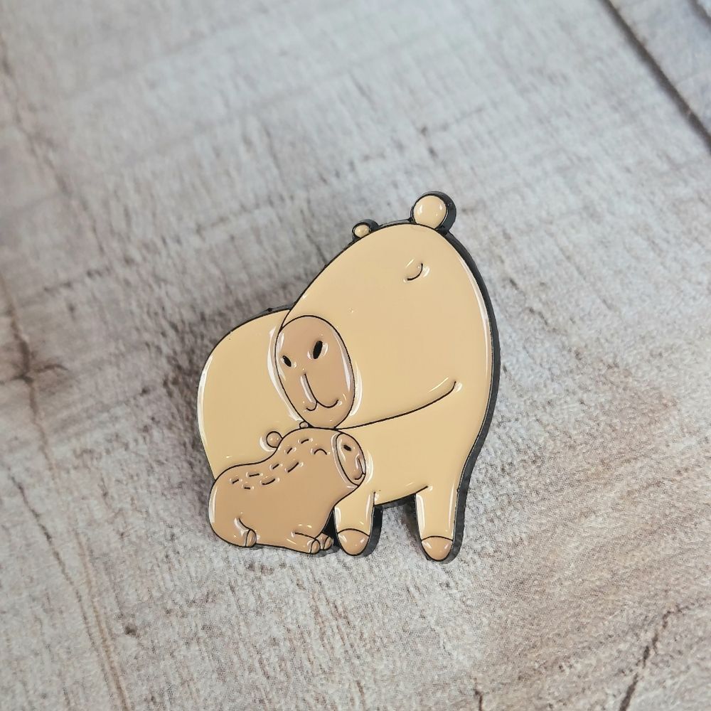Capybara Pin Mommy and Baby